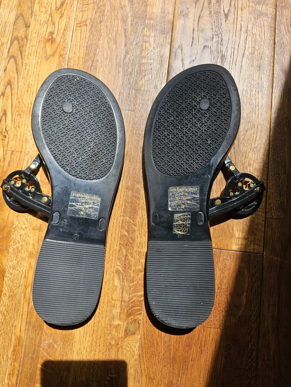 EUC Tory Burch Mini Miller Jelly Sandal - Picture 6 of 6